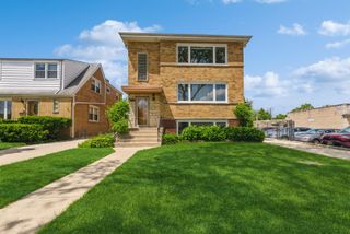 8108 N Oriole Avenue 2, Niles, IL 60714