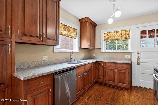 1848 Douglass Blvd, Louisville, KY 40205