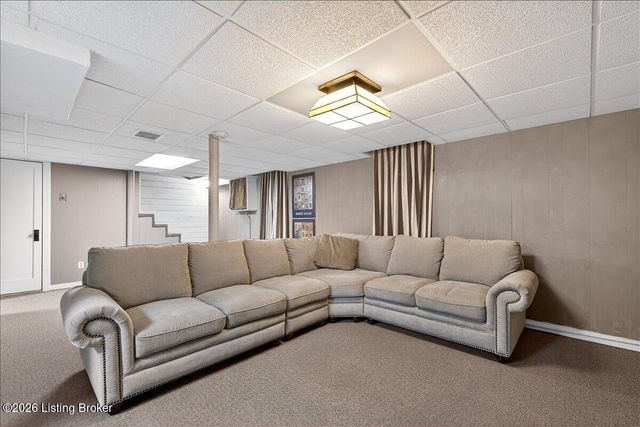 1848 Douglass Blvd, Louisville, KY 40205