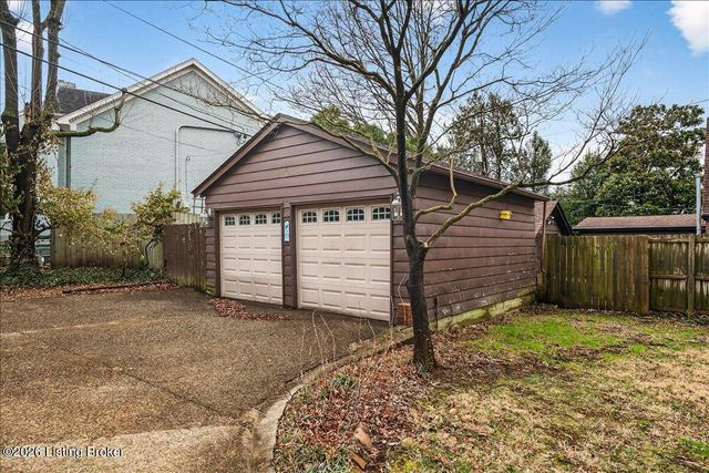 1848 Douglass Blvd, Louisville, KY 40205