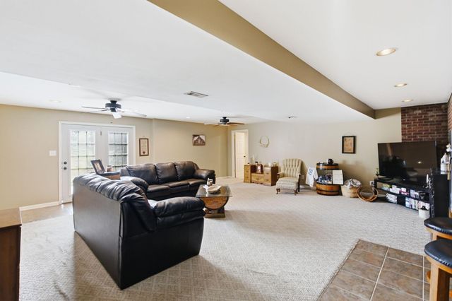 412 Pope Avenue, Harrodsburg, KY 40330