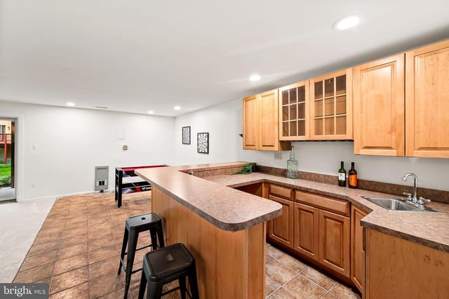 34 LACOSTA CT, Towson, MD 21204