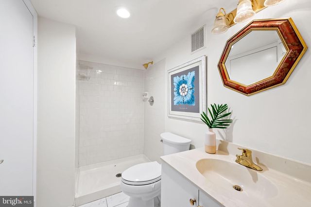 34 LACOSTA CT, Towson, MD 21204