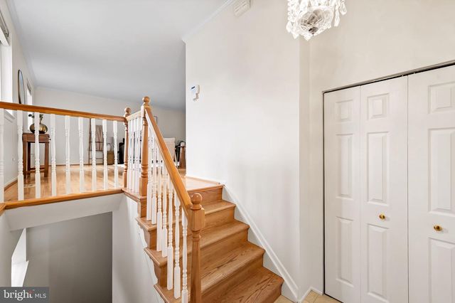 34 LACOSTA CT, Towson, MD 21204