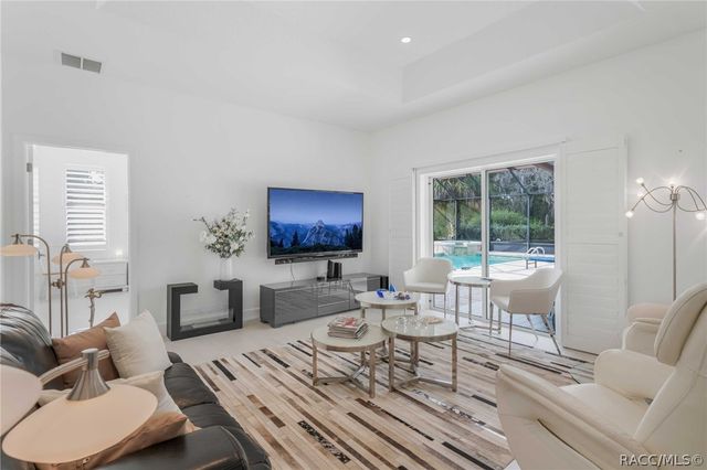 1194 N Timucuan Trail, Inverness, FL 34453