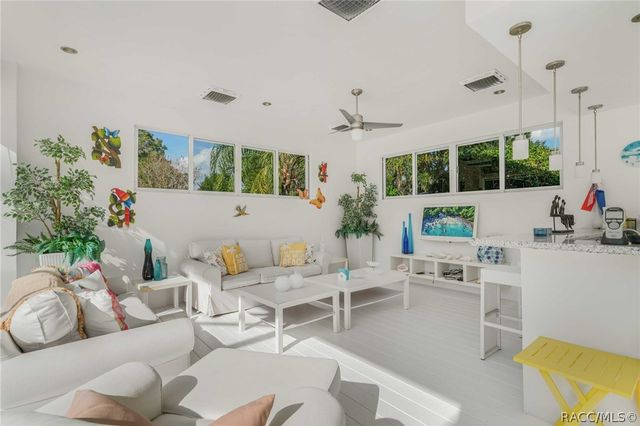 1194 N Timucuan Trail, Inverness, FL 34453