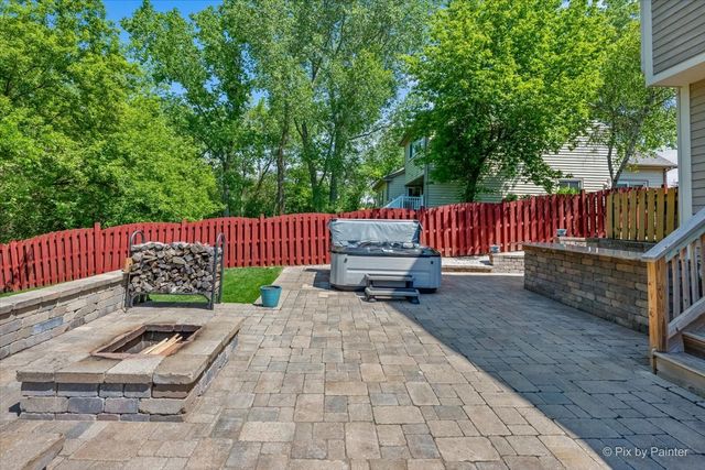 36452 N Tara Court, Ingleside, IL 60041