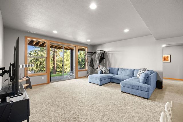 13022 E San Juan Ln, Spokane Valley, WA 99206