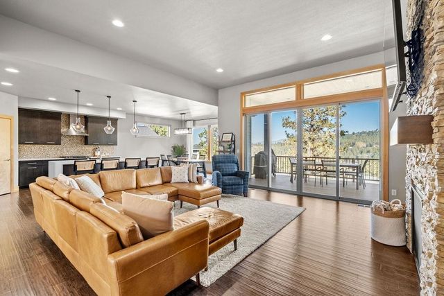 13022 E San Juan Ln, Spokane Valley, WA 99206