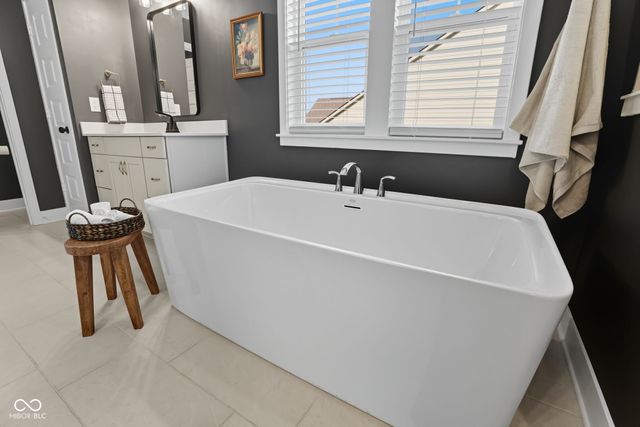 11420 Gammel Place, Fishers, IN 46040