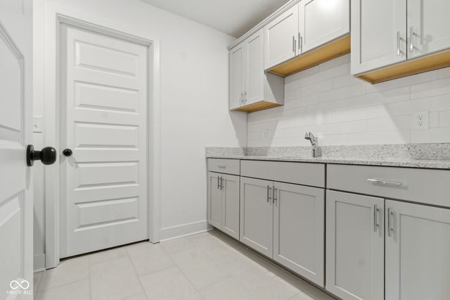 11420 Gammel Place, Fishers, IN 46040