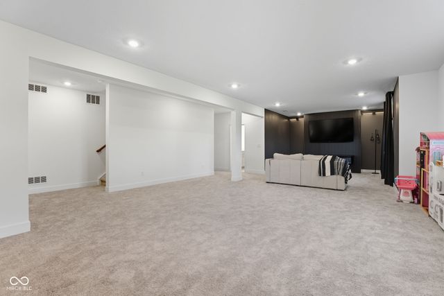 11420 Gammel Place, Fishers, IN 46040