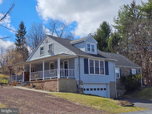 205 VALLEY VIEW RD, Hellertown, PA 18055