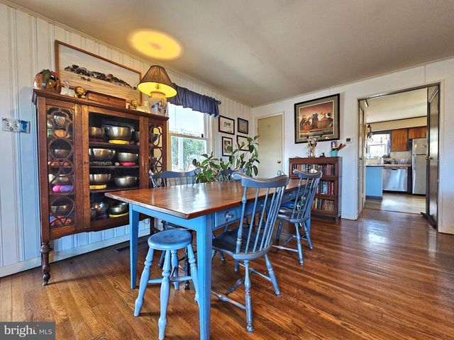 205 VALLEY VIEW RD, Hellertown, PA 18055