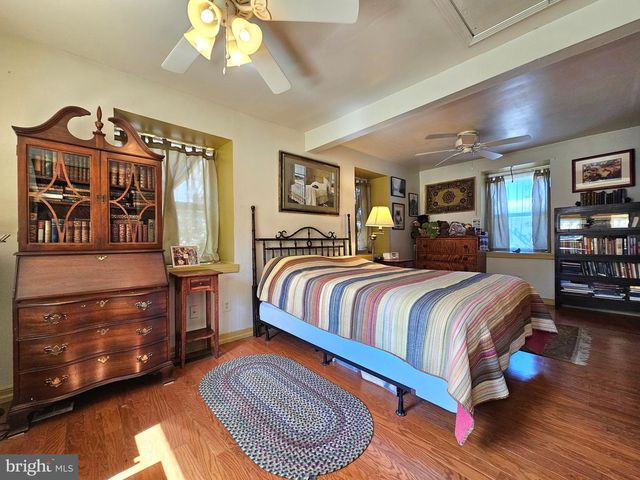 205 VALLEY VIEW RD, Hellertown, PA 18055