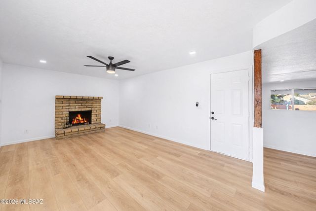 8022 N Oldfather Road, Tucson, AZ 85741