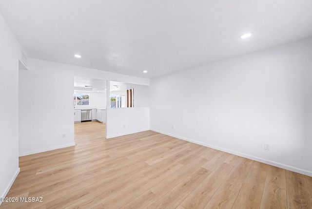 8022 N Oldfather Road, Tucson, AZ 85741