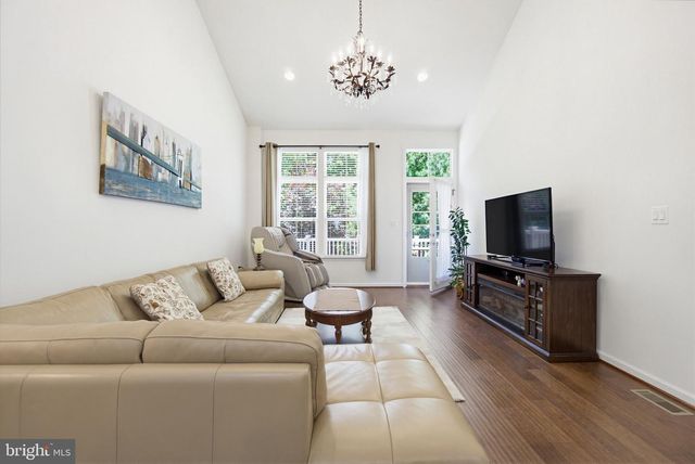 6446 PARK FOREST CIR, Elkridge, MD 21075