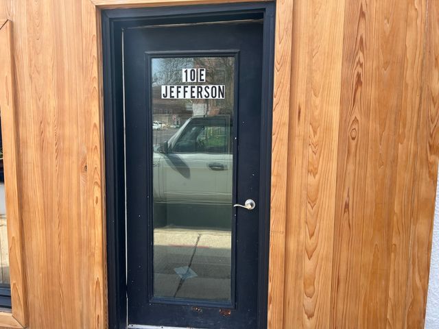 10 E Jefferson Avenue 2, Naperville, IL 60540