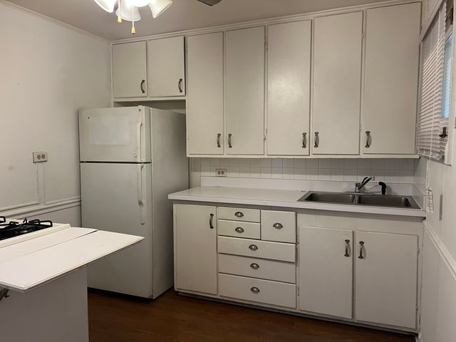 10 E Jefferson Avenue 2, Naperville, IL 60540