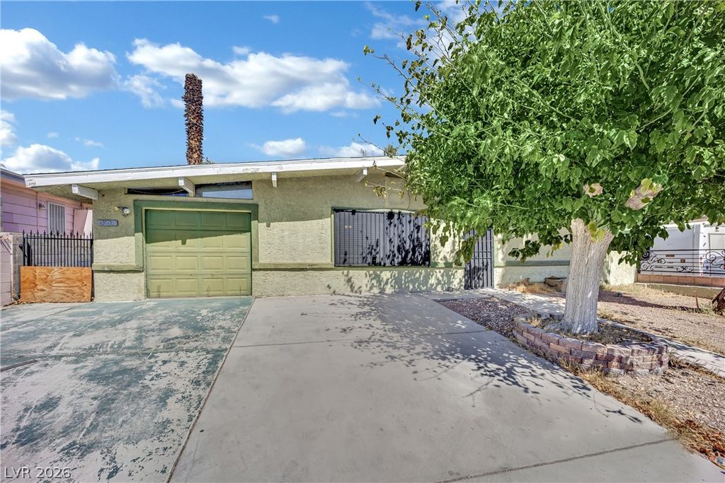 500 Recco Avenue, North Las Vegas, NV 89030 — photo 4