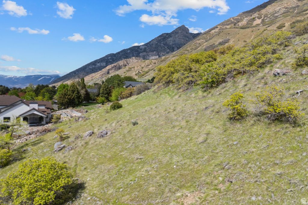 Image 11 of property listing at 1392 N 1500 E 45, Provo, UT 84604