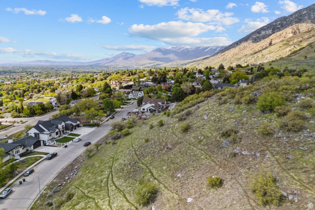 Image 18 of property listing at 1392 N 1500 E 45, Provo, UT 84604