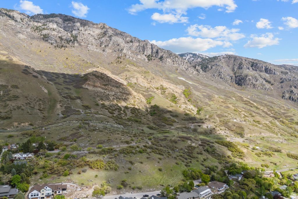 Image 21 of property listing at 1392 N 1500 E 45, Provo, UT 84604