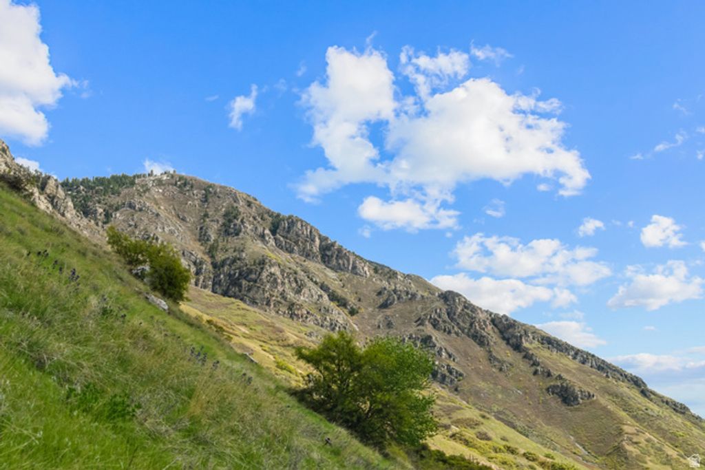 Image 34 of property listing at 1392 N 1500 E 45, Provo, UT 84604