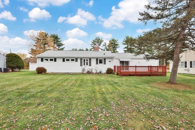 193 Marmon St, Springfield, MA 01129