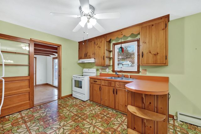 193 Marmon St, Springfield, MA 01129