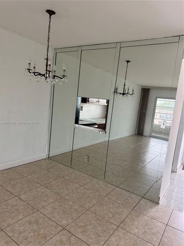 9041 Sunrise Lakes Boulevard 303, Sunrise, FL 33322