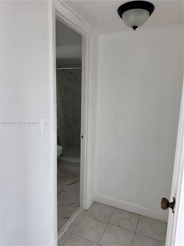 9041 Sunrise Lakes Boulevard 303, Sunrise, FL 33322