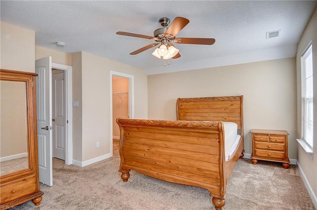 1304 Thrasher LNDG, Chesapeake, VA 23320