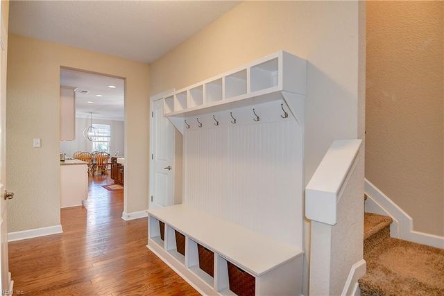 1304 Thrasher LNDG, Chesapeake, VA 23320