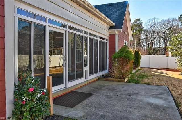 1304 Thrasher LNDG, Chesapeake, VA 23320