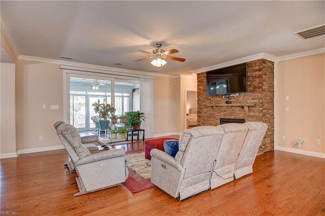 1304 Thrasher LNDG, Chesapeake, VA 23320