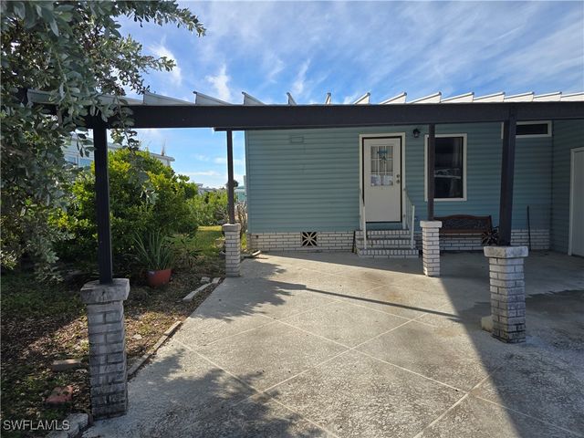 4701 Leilani LN, Bonita Springs, FL 34134