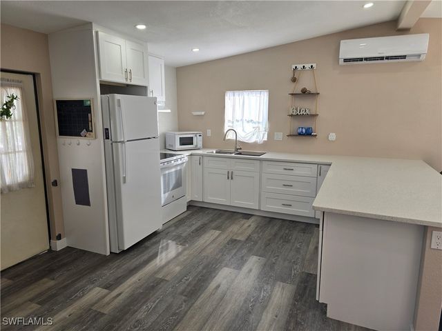 4701 Leilani LN, Bonita Springs, FL 34134