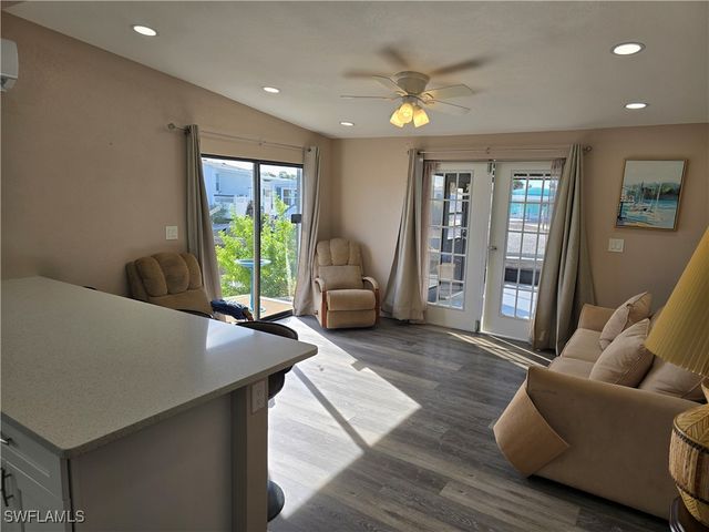 4701 Leilani LN, Bonita Springs, FL 34134