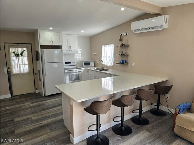 4701 Leilani LN, Bonita Springs, FL 34134