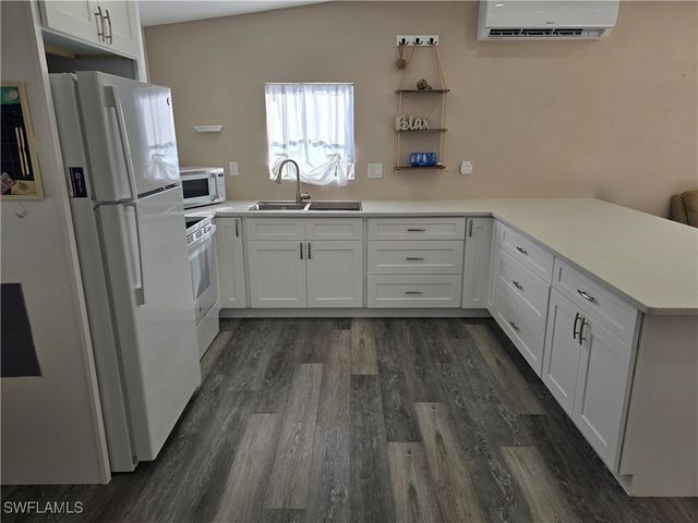 4701 Leilani LN, Bonita Springs, FL 34134