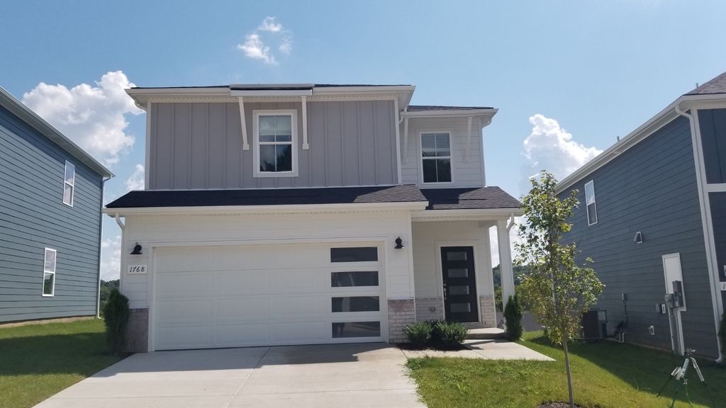 1768 Flora Grv, Hermitage, TN 37076