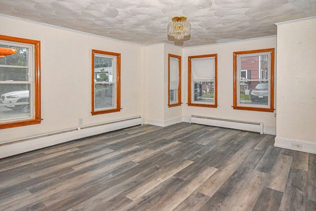 9 Boylston St 9, Fitchburg, MA 01420