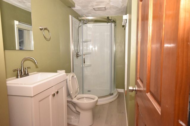 9 Boylston St 9, Fitchburg, MA 01420