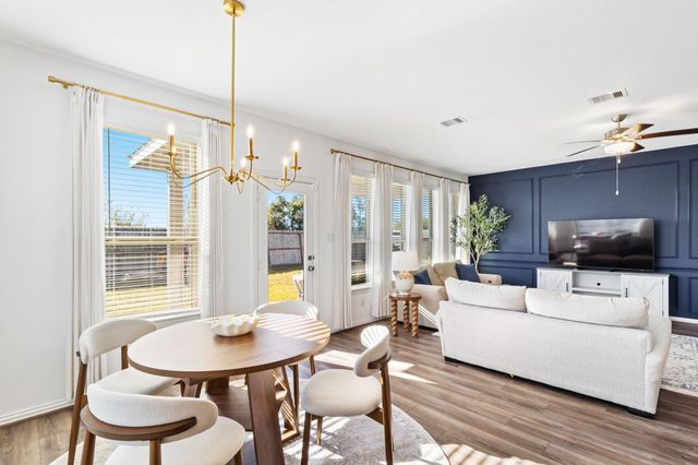 15318 Spring Lake Avenue, Mont Belvieu, TX 77523