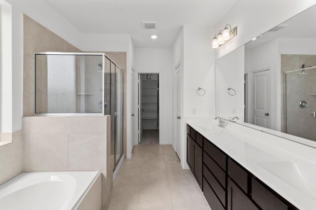 15318 Spring Lake Avenue, Mont Belvieu, TX 77523