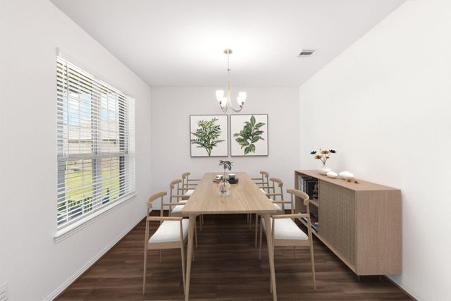 15318 Spring Lake Avenue, Mont Belvieu, TX 77523