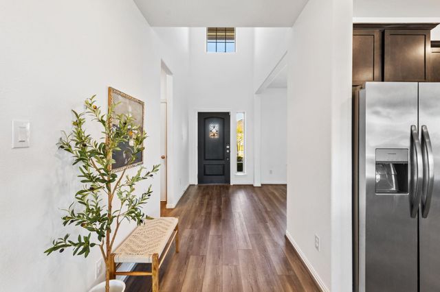 15318 Spring Lake Avenue, Mont Belvieu, TX 77523