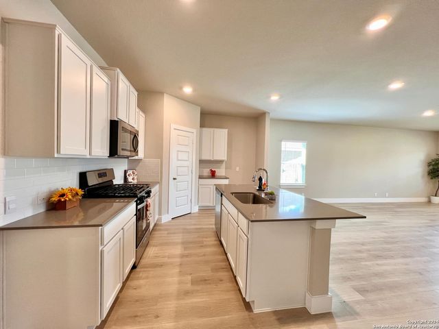 20929 RINDLE LN, San Antonio, TX 78266
